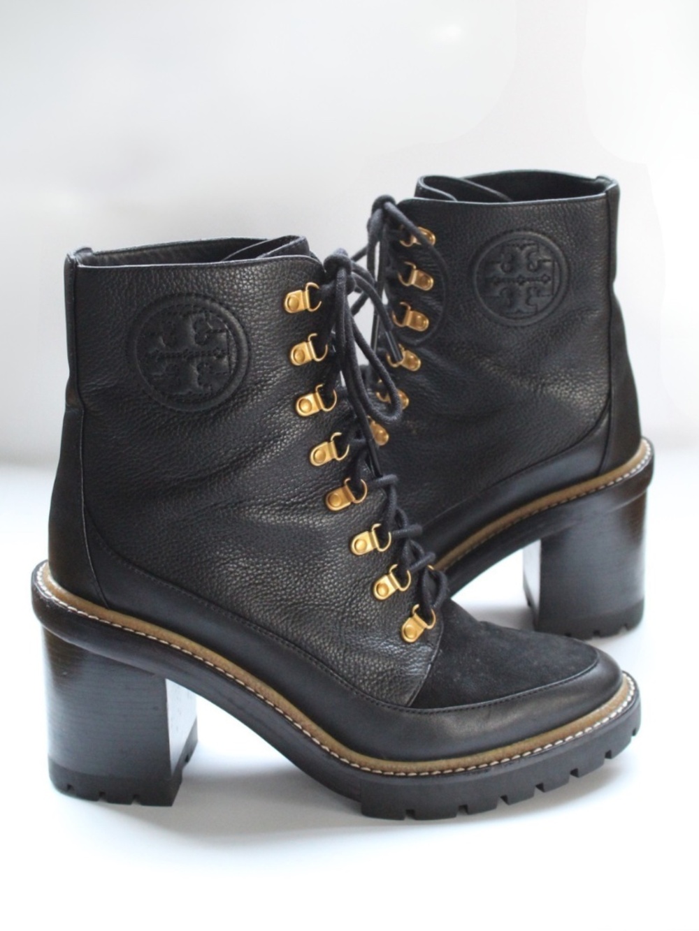 Tory Burch Like New Miller 95MM Lug Sole Lace-Up Tumbled Leather Nubuck Bootie